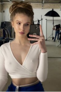 Clove, sex escort model Paris 4